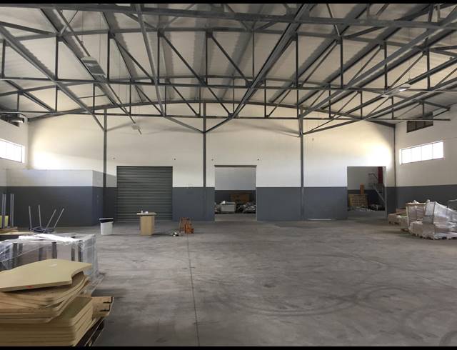 1,399M² WAREHOUSE RENTED IN CAPRICORN